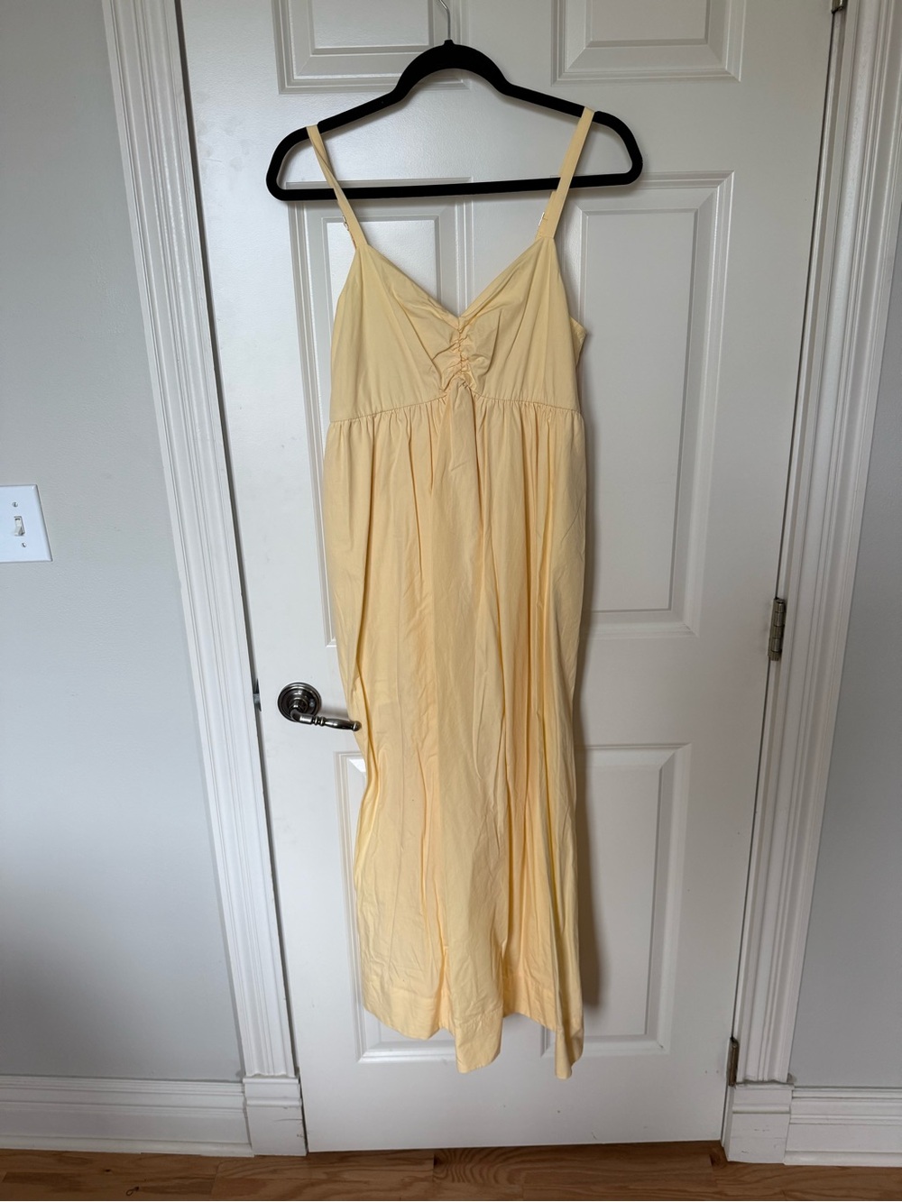 Abercrombie & Fitch Butter Yellow Midi Dress size Medium - Picture 3 of 5